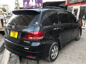 Toyota Ipsum 2003 Black