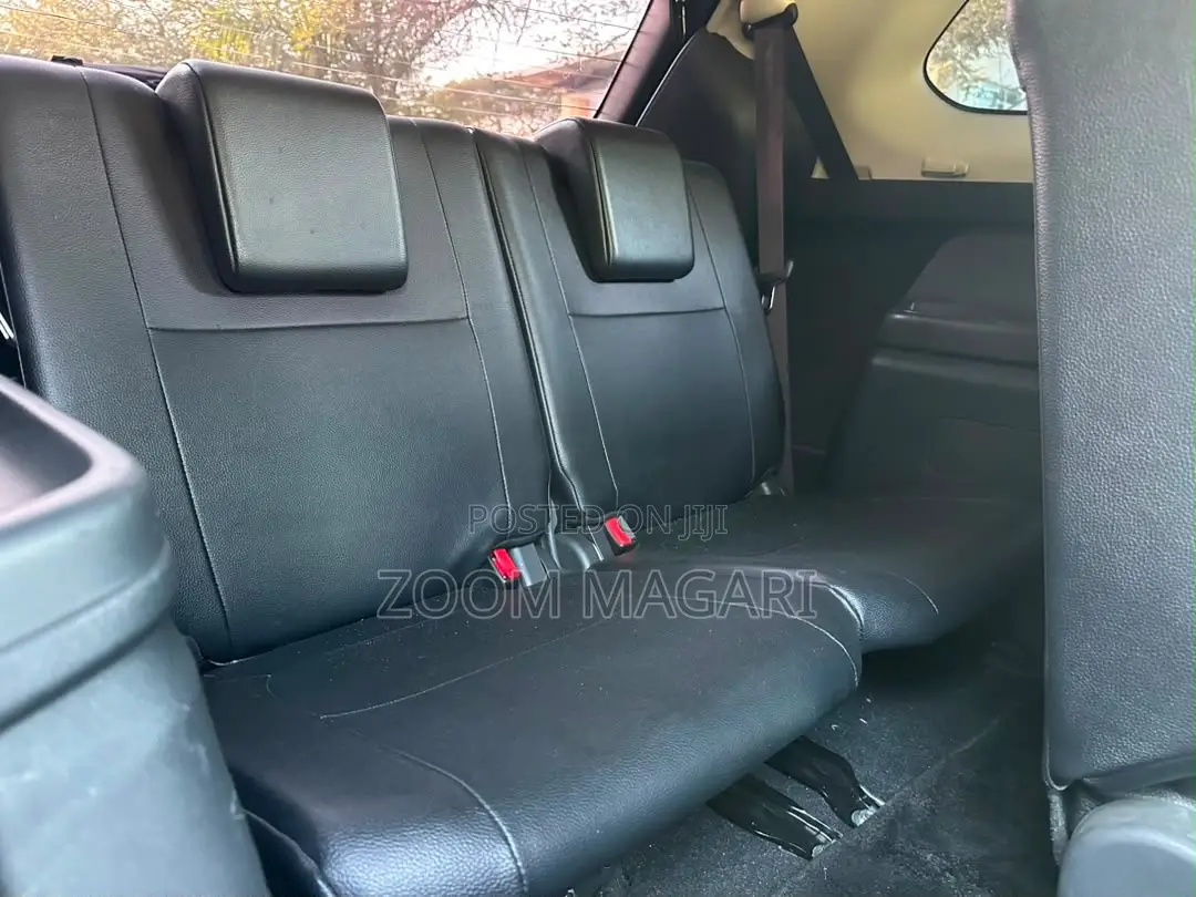 Toyota Ipsum 2003 Black