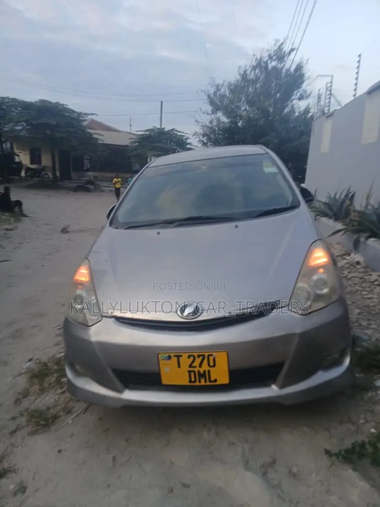Toyota Wish 2006 Gray