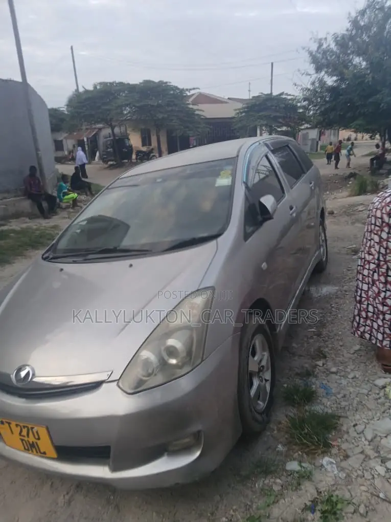 Toyota Wish 2006 Gray