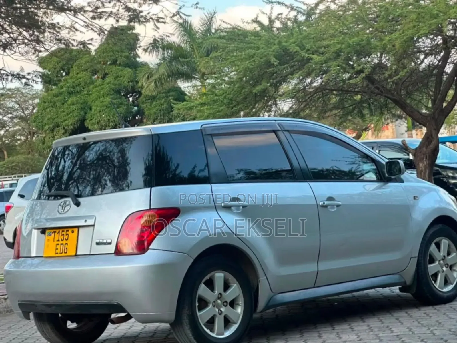 Toyota IST 2004 Silver