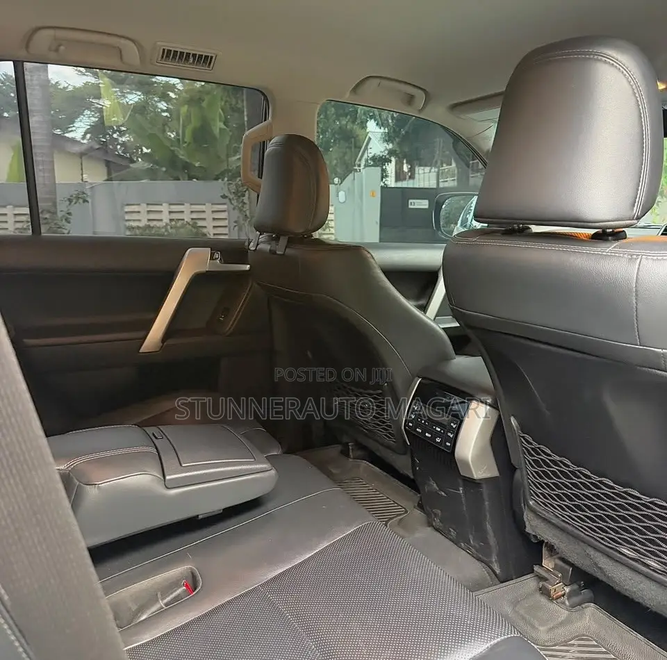 Toyota Land Cruiser Prado 2020 White