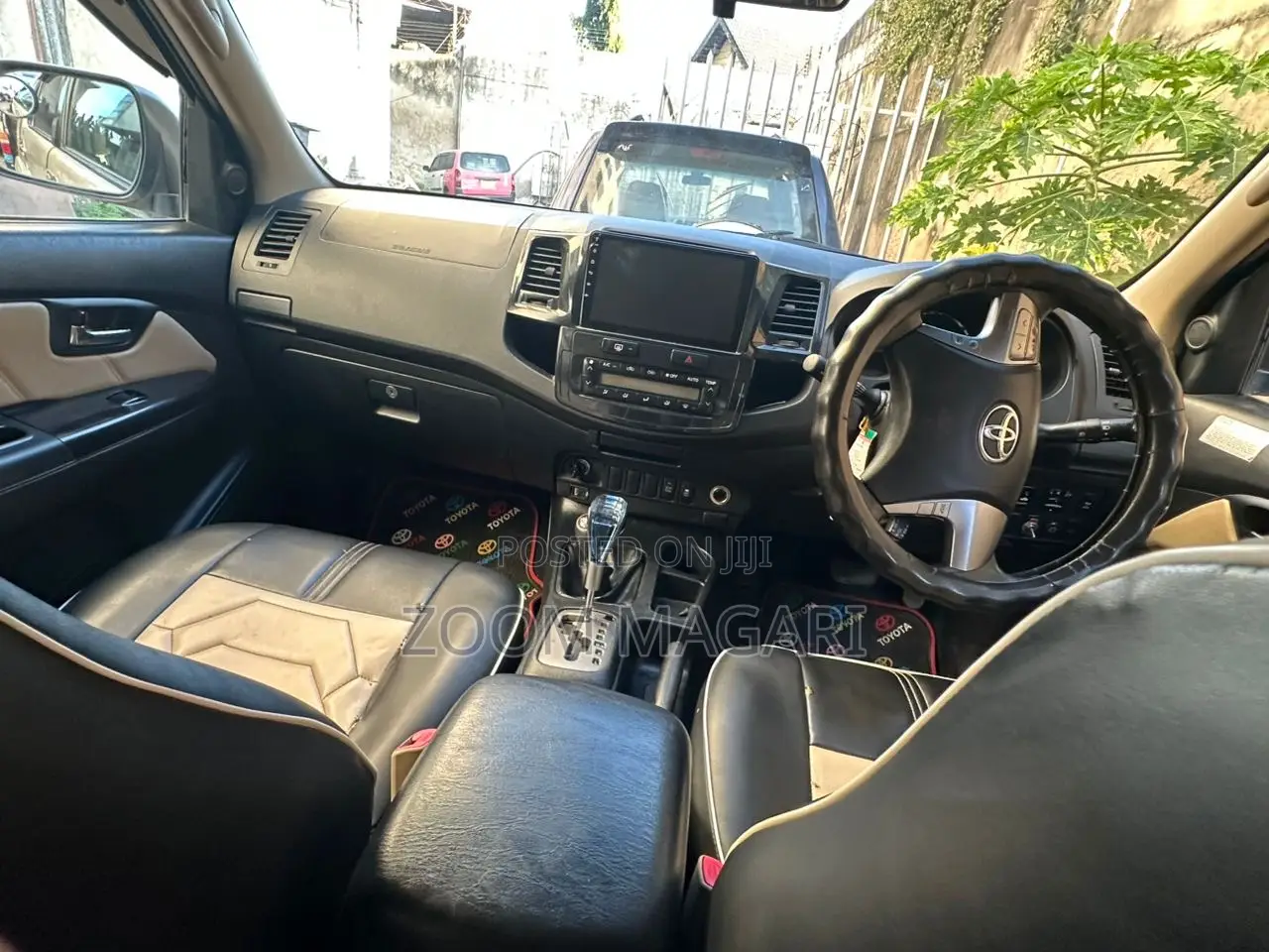 Toyota Fortuner 2015 Gold