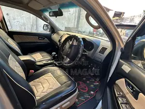 Toyota Fortuner 2015 Gold