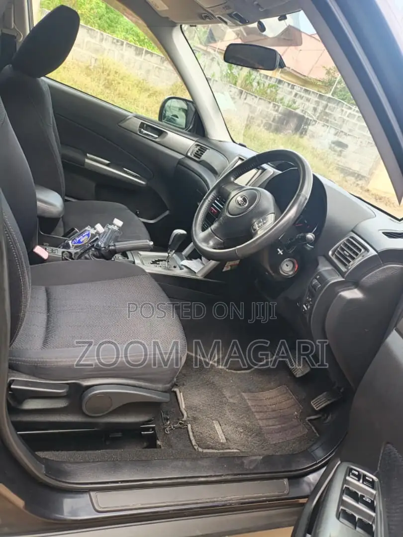 Subaru Forester 2010 Black