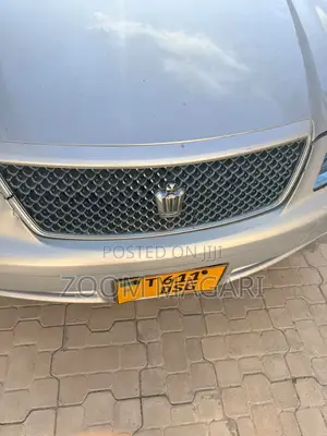 Toyota Crown 2004 Silver