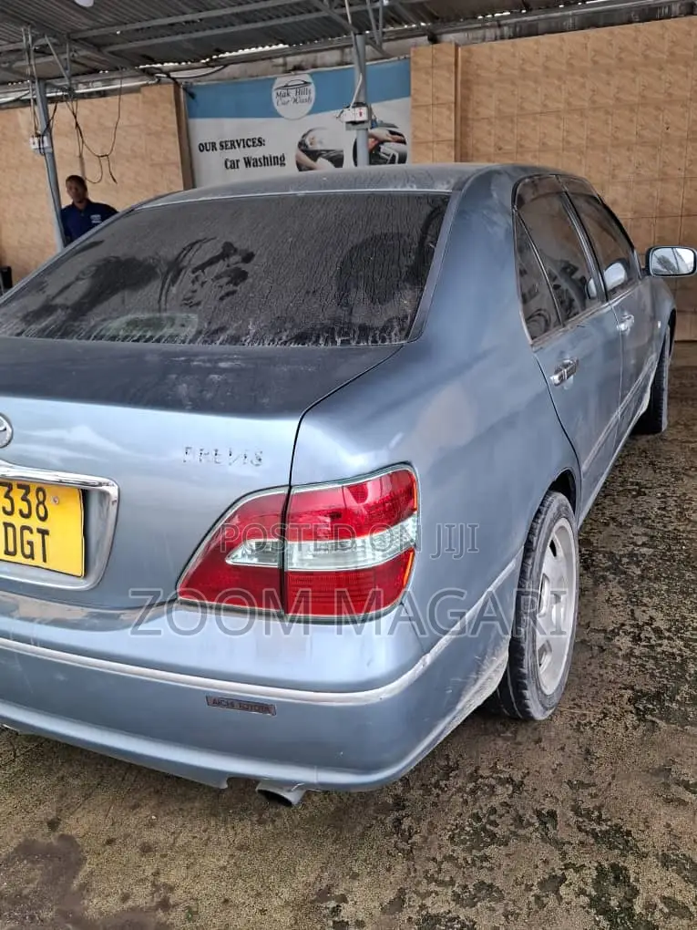 Toyota Brevis 2004 Blue