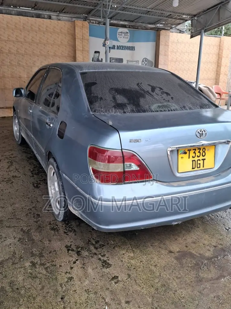 Toyota Brevis 2004 Blue
