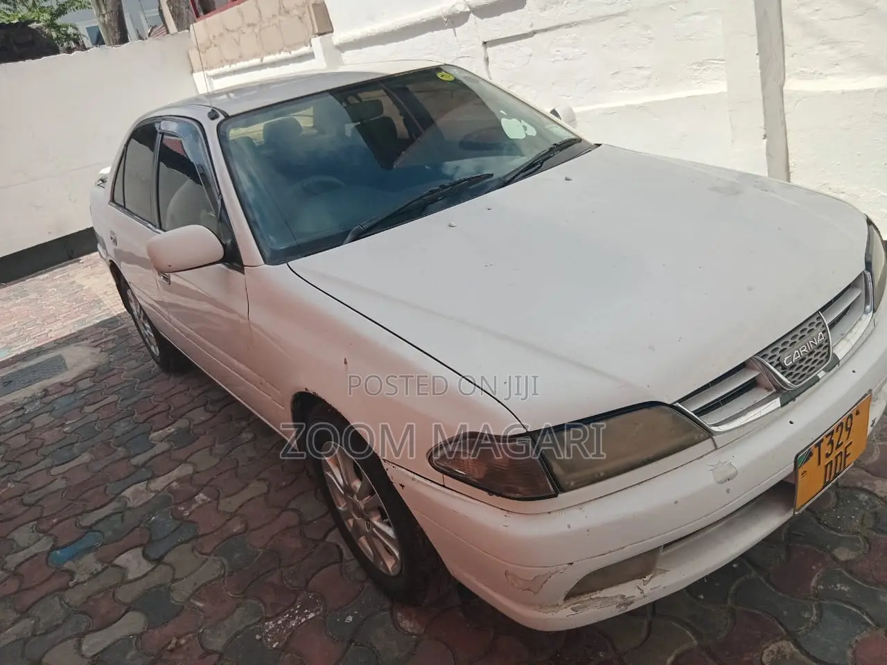 Toyota Carina 2000 White