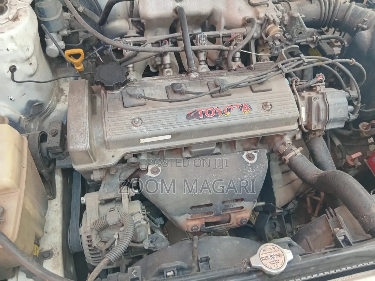 Toyota Carina 2000 White