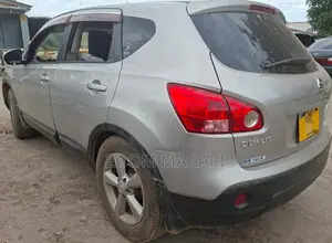 Nissan Dualis 2011 Silver