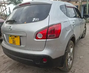 Nissan Dualis 2011 Silver