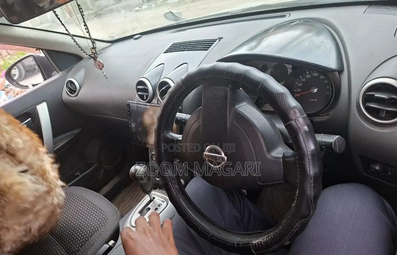 Nissan Dualis 2011 Silver