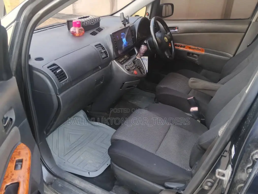 Toyota Wish 2005 Black