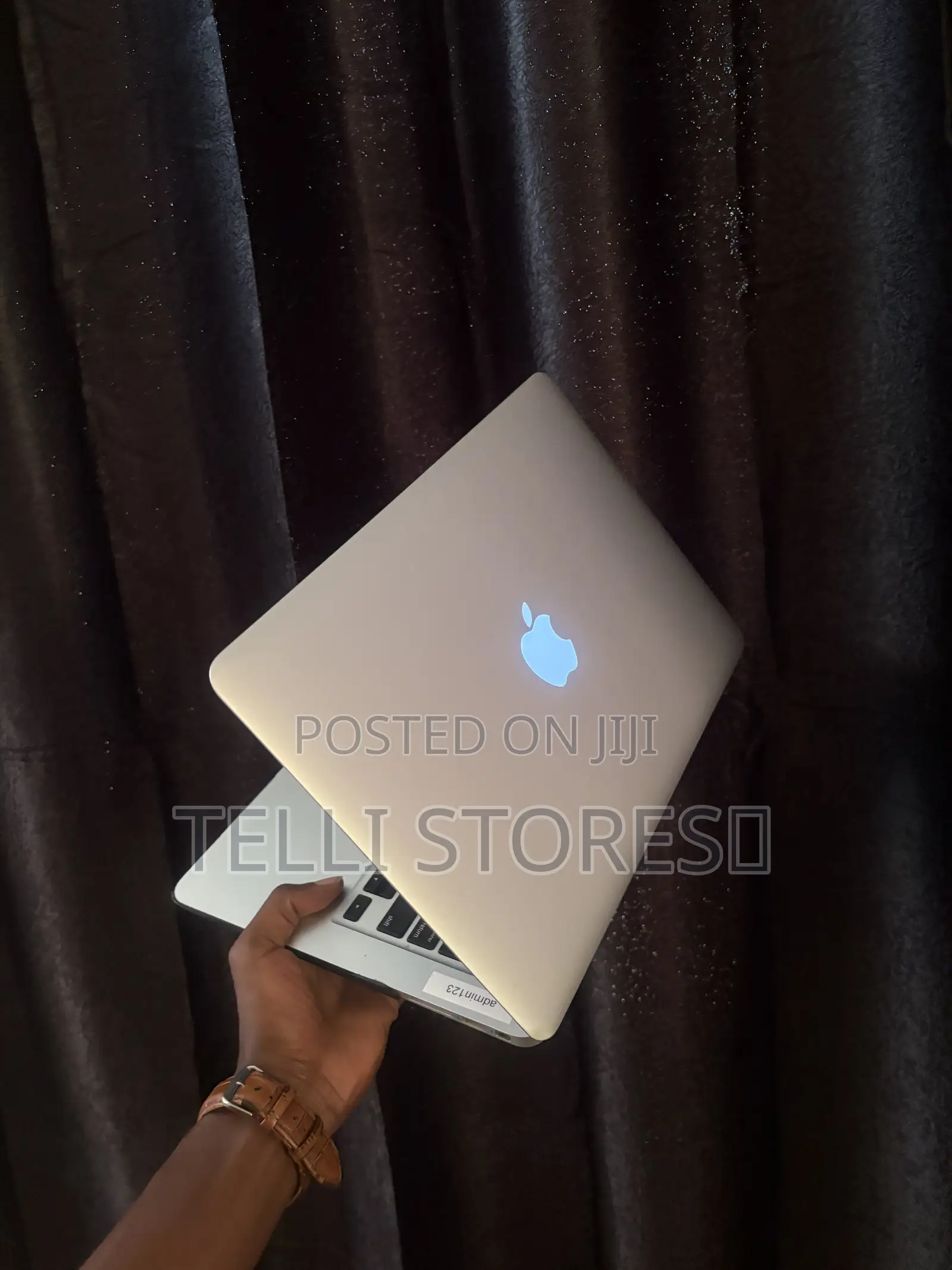 Laptop Apple MacBook Air 2015 8GB Intel Core i5 HDD+SSD 256GB