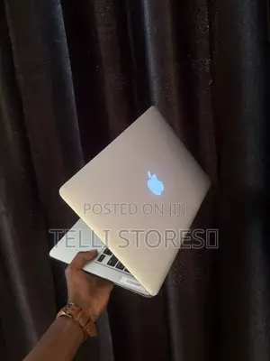 Laptop Apple MacBook Air 2015 8GB Intel Core i5 HDD+SSD 256GB