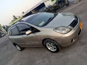 Toyota Corolla Spacio 2004 Gold
