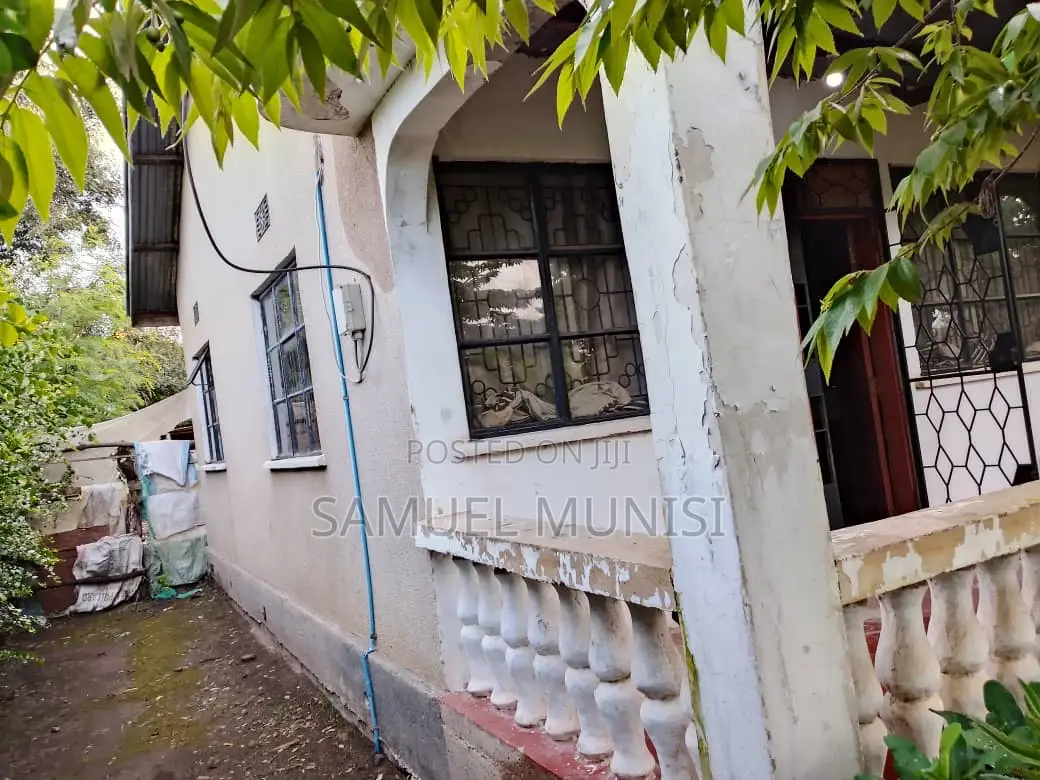3bdrm Apartment in Hai Mjini for sale