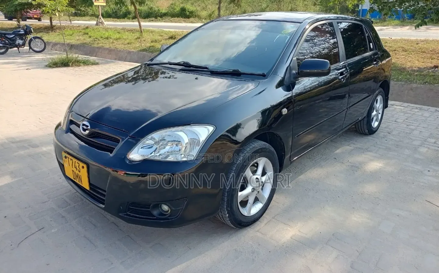 Toyota Corolla RunX 2004 Black