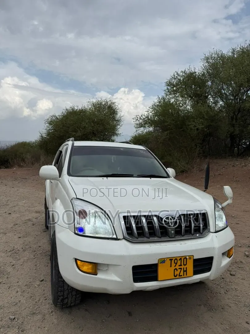 Toyota Land Cruiser Prado 2007 White