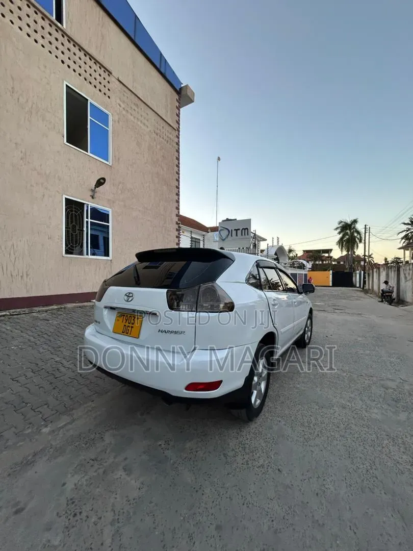 Toyota Harrier 2007 White