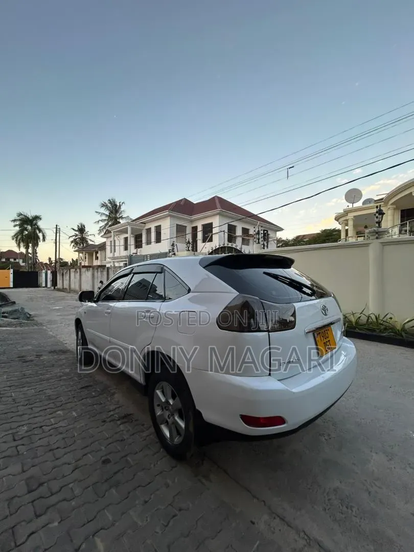 Toyota Harrier 2007 White