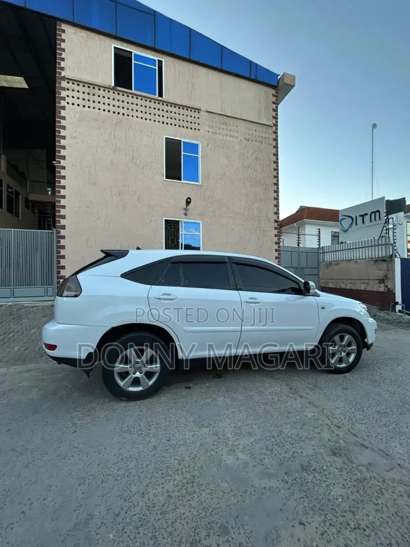 Toyota Harrier 2007 White