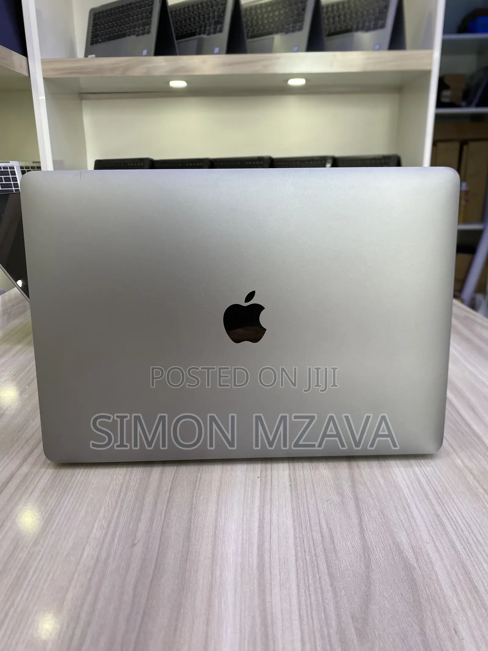 Laptop Apple MacBook Pro 2020 16GB Intel Core i5 SSD 512GB