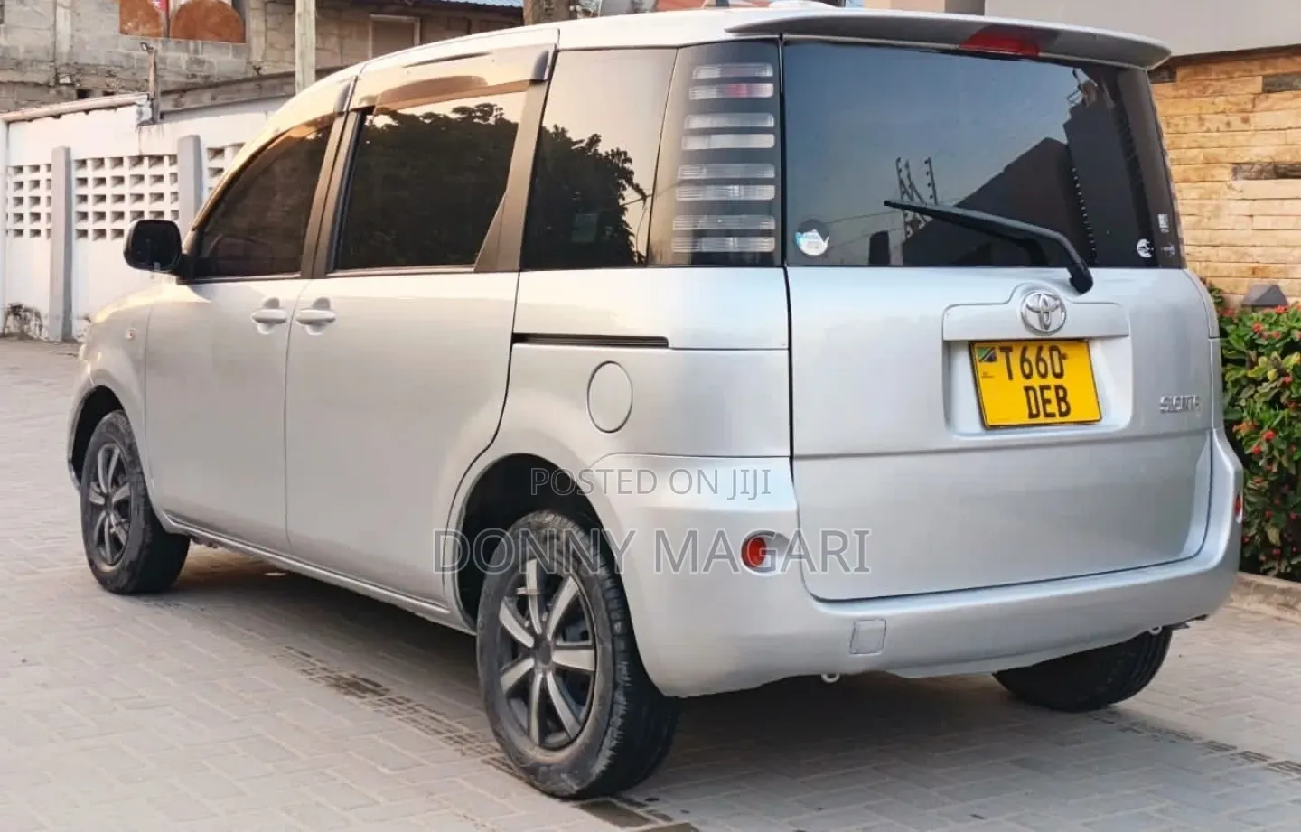 Toyota Sienta 2006 Silver