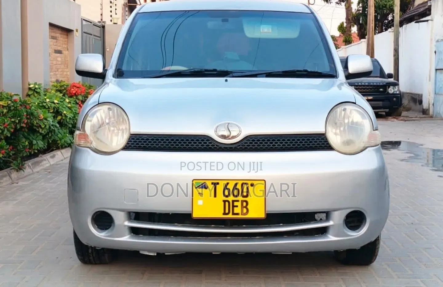 Toyota Sienta 2006 Silver