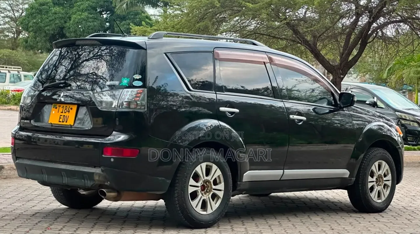 Mitsubishi Outlander 2008 Black