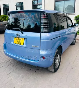 Toyota Sienta 2006 Blue