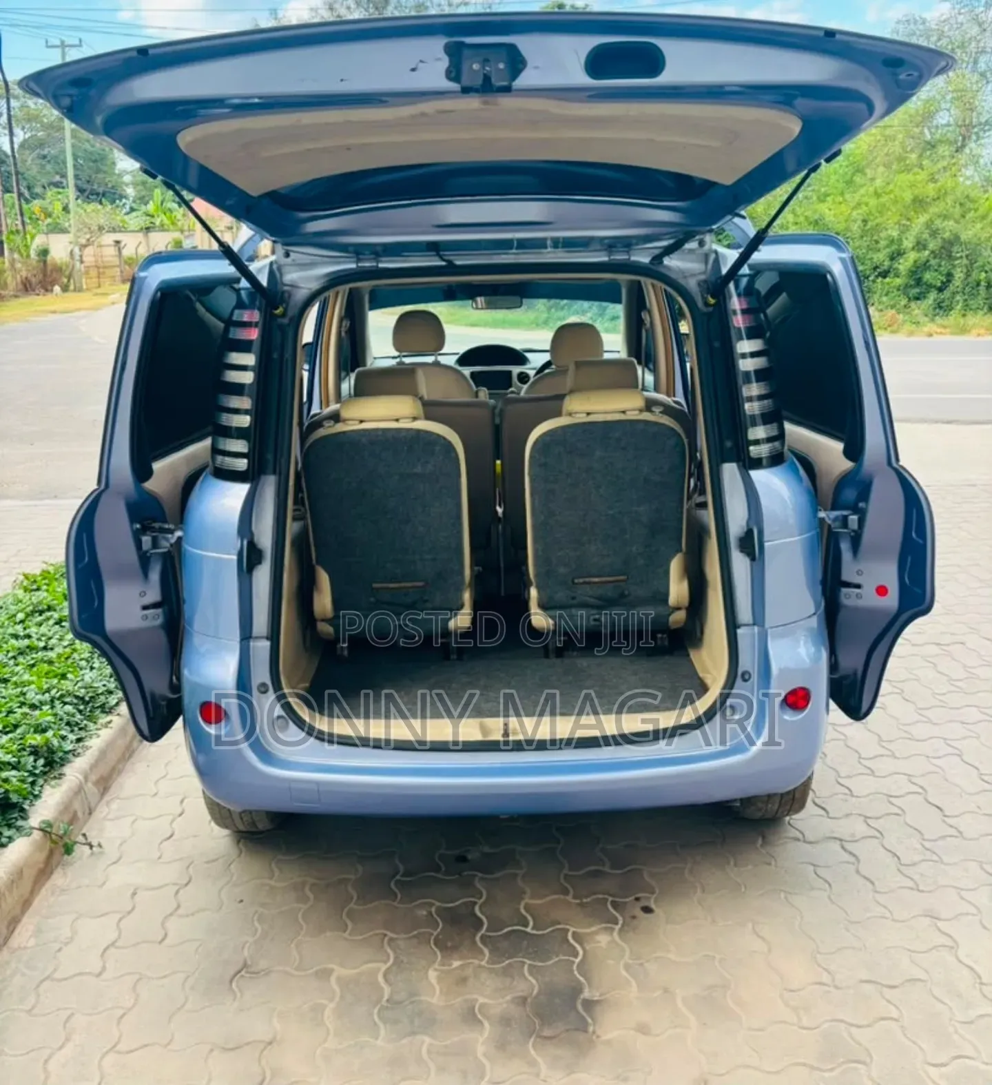 Toyota Sienta 2006 Blue