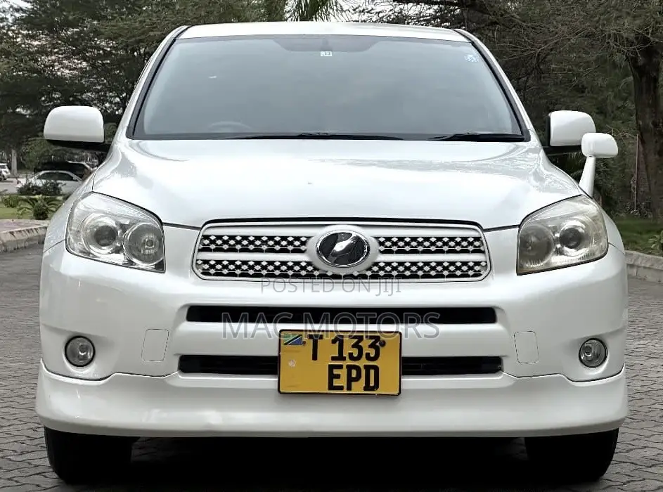 Toyota RAV4 2007 White