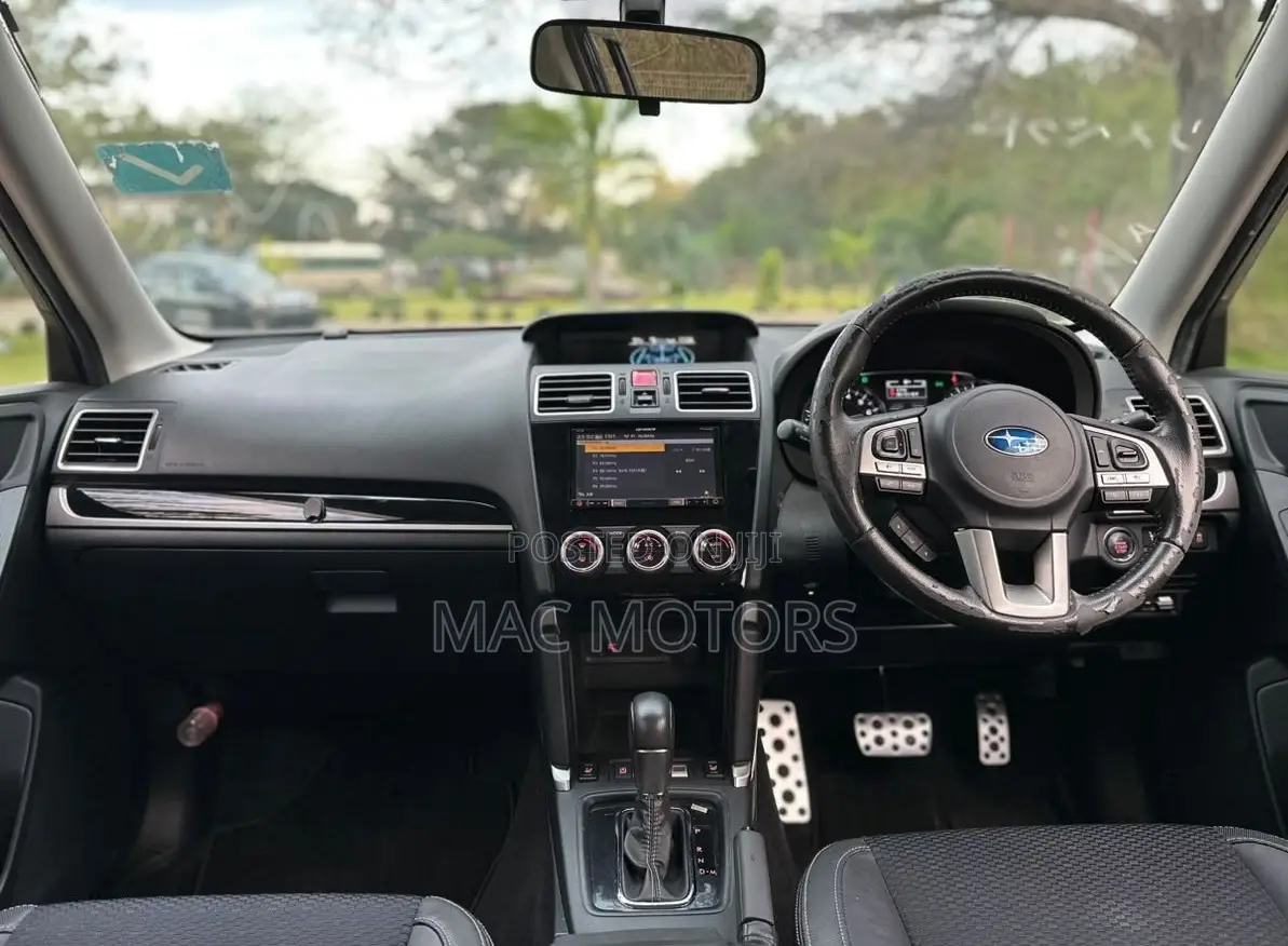Subaru Forester 2016 Black