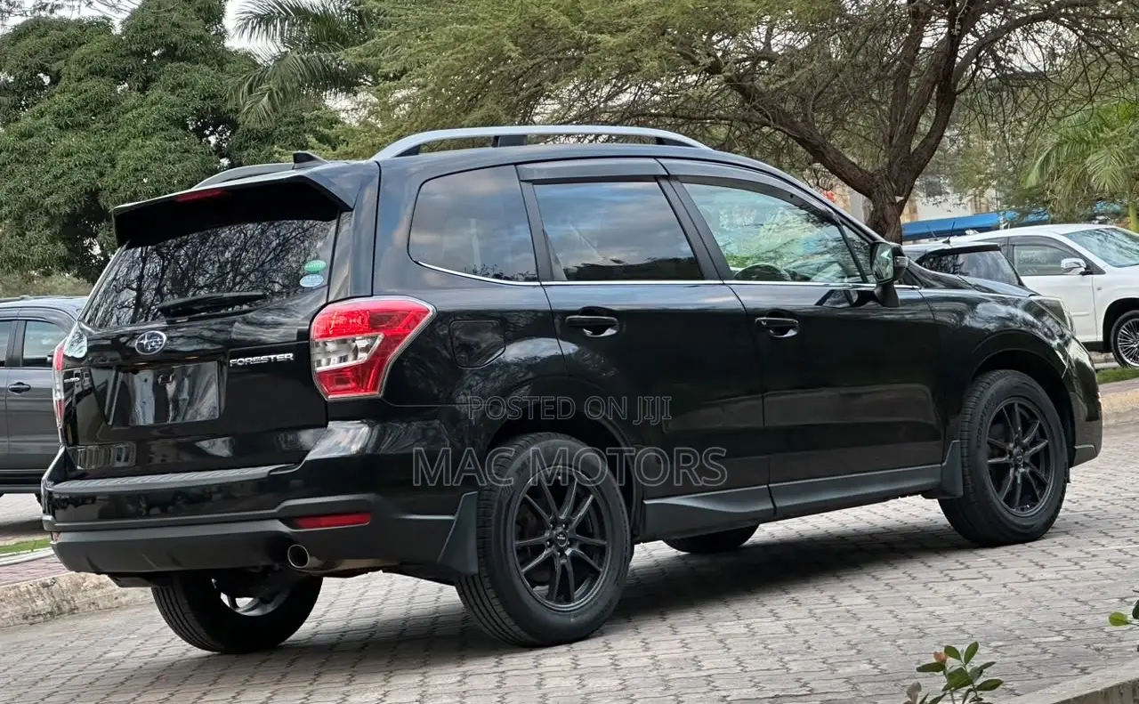 Subaru Forester 2015 Black