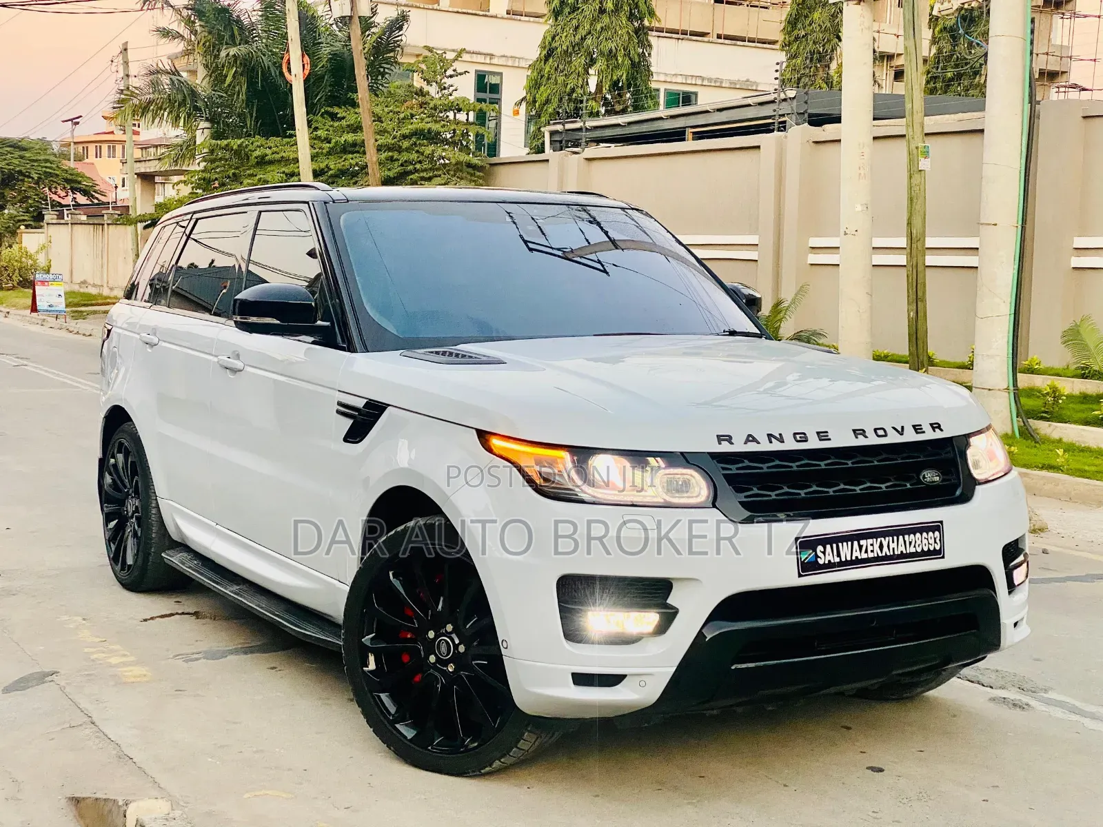 Land Rover Range Rover Sport 2016 White