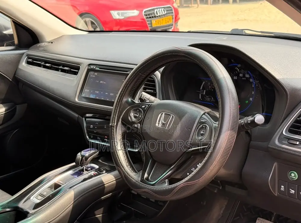 Honda Vezel 2015 Black