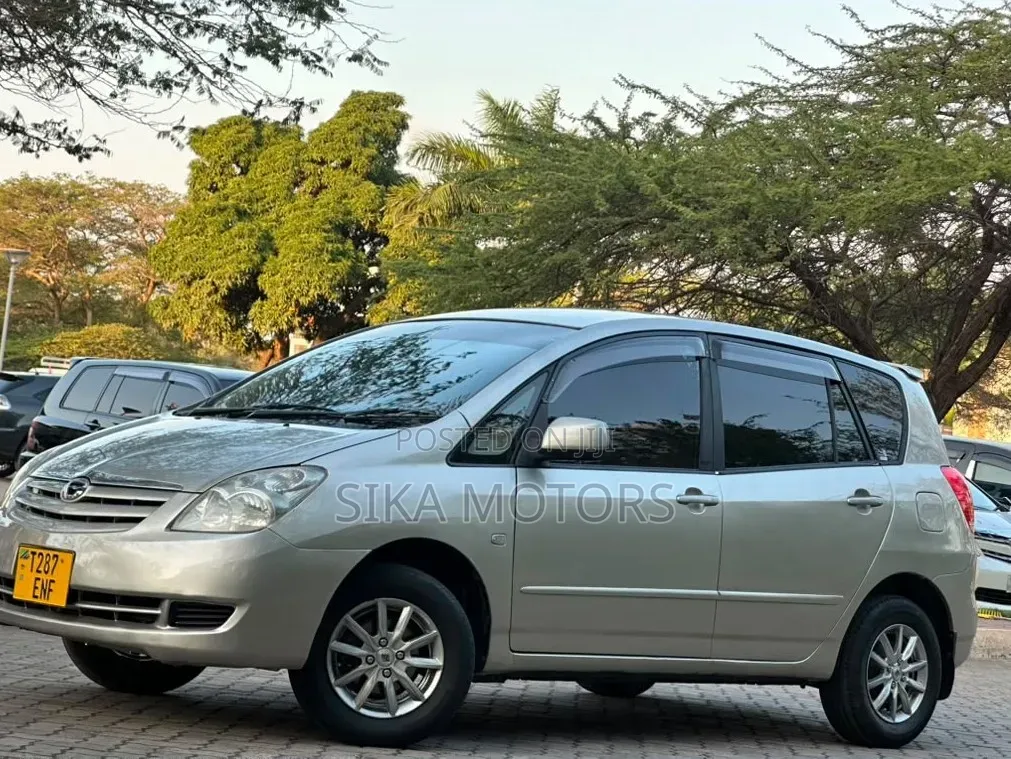 Toyota Corolla Spacio 2005 Silver
