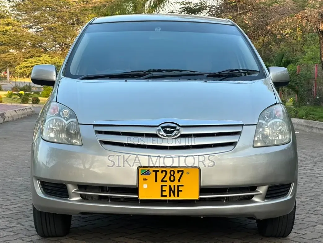 Toyota Corolla Spacio 2005 Silver