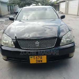 Toyota Crown Royale 2005 Black