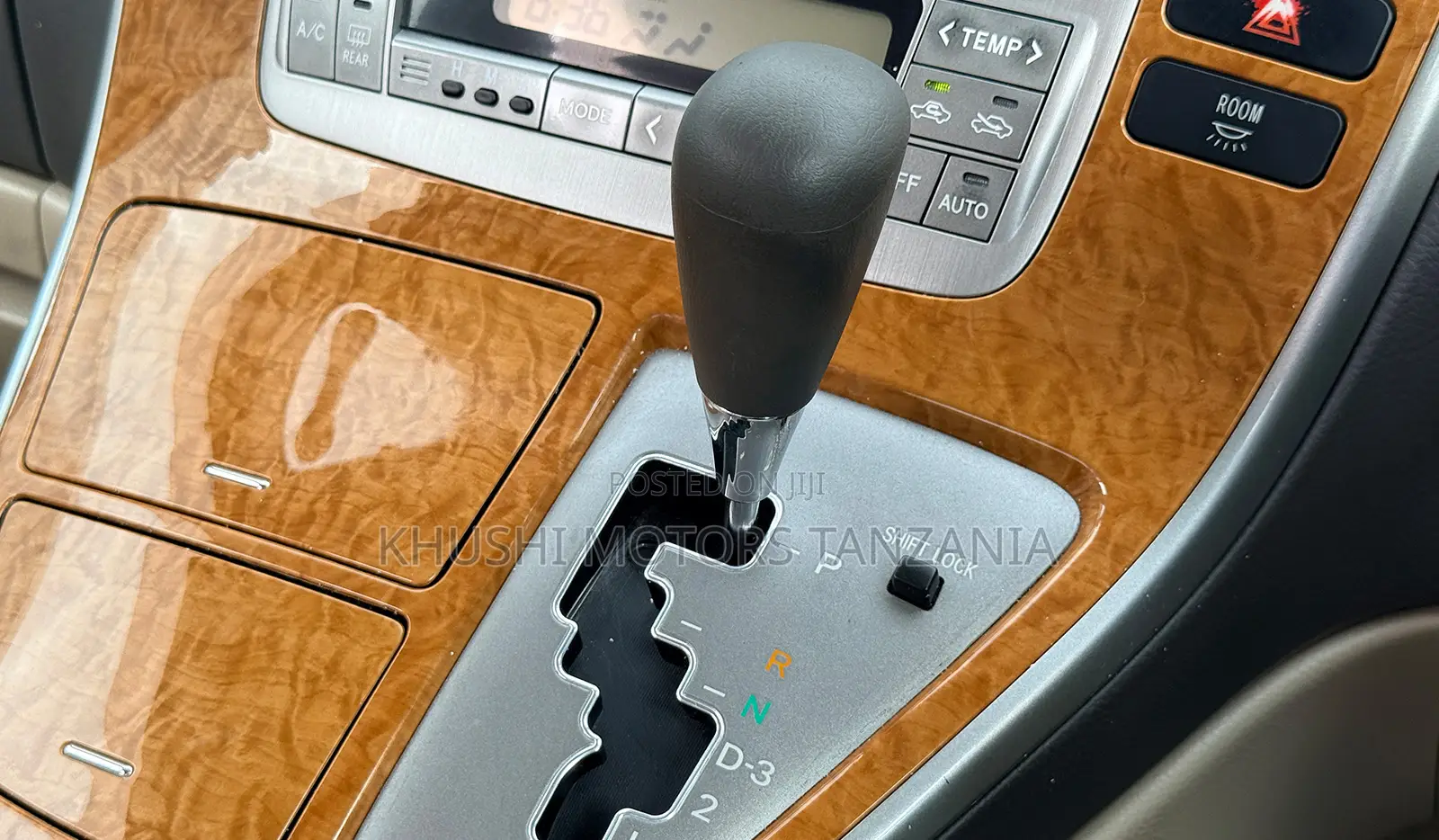 Toyota Alphard 2003 Silver