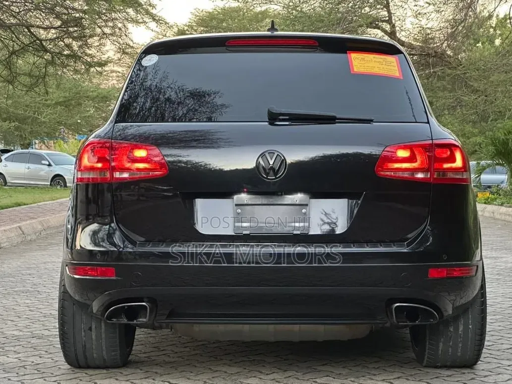 Volkswagen Touareg 2015 Black