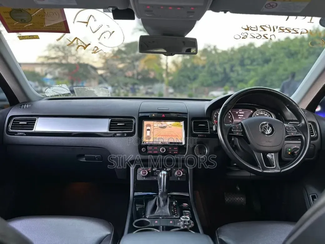 Volkswagen Touareg 2015 Black