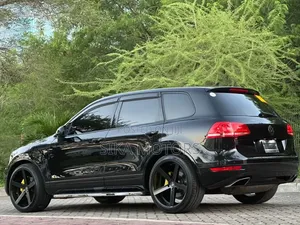 Volkswagen Touareg 2015 Black