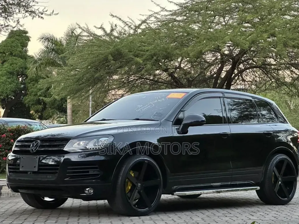Volkswagen Touareg 2015 Black