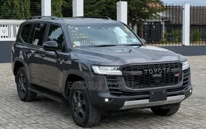 New Toyota Land Cruiser 2023 Gray