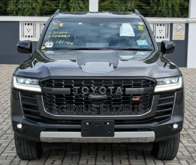 New Toyota Land Cruiser 2023 Gray