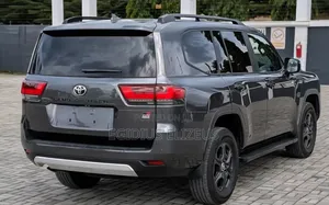 New Toyota Land Cruiser 2023 Gray
