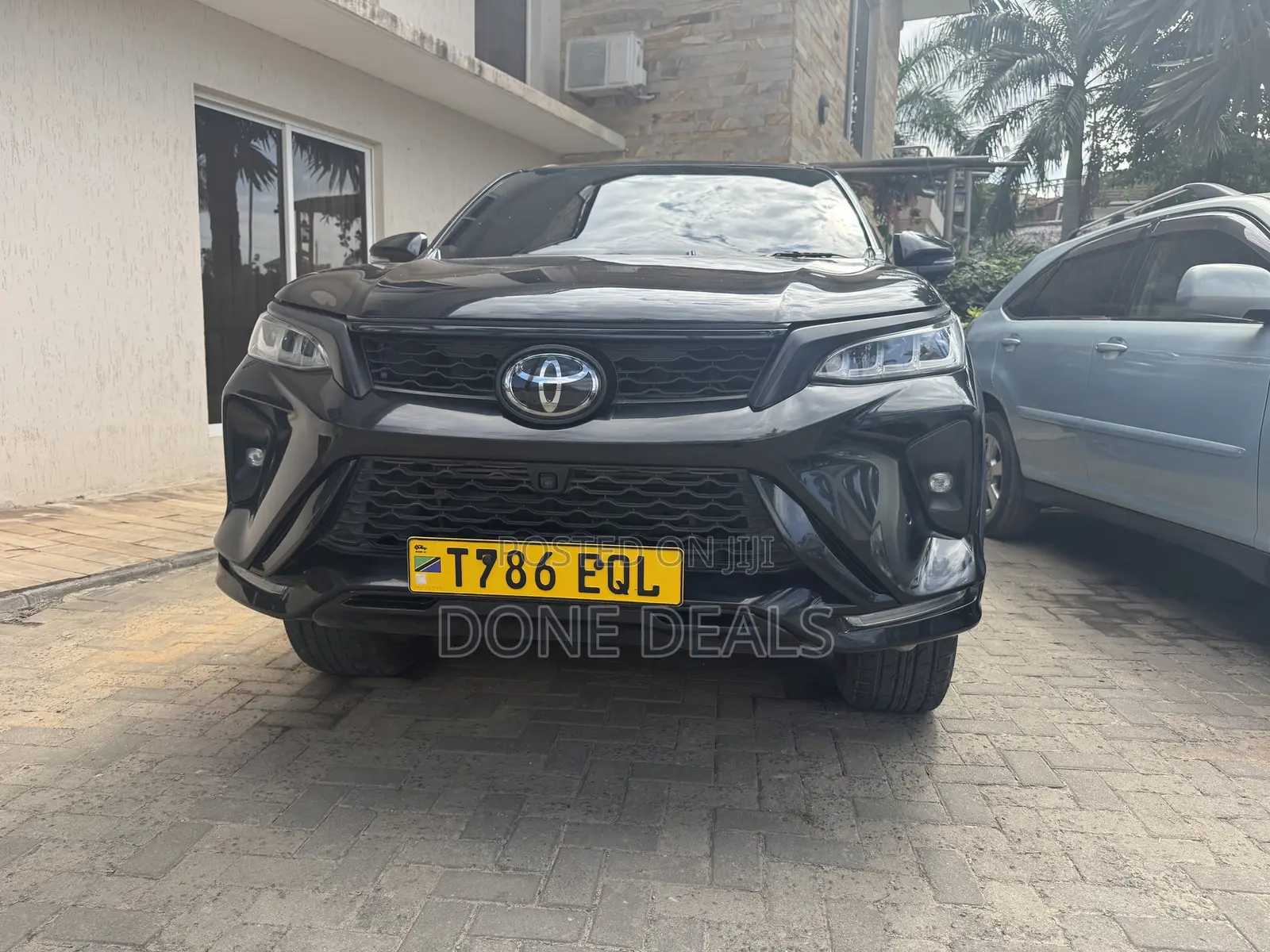 Toyota Fortuner 2021 Black